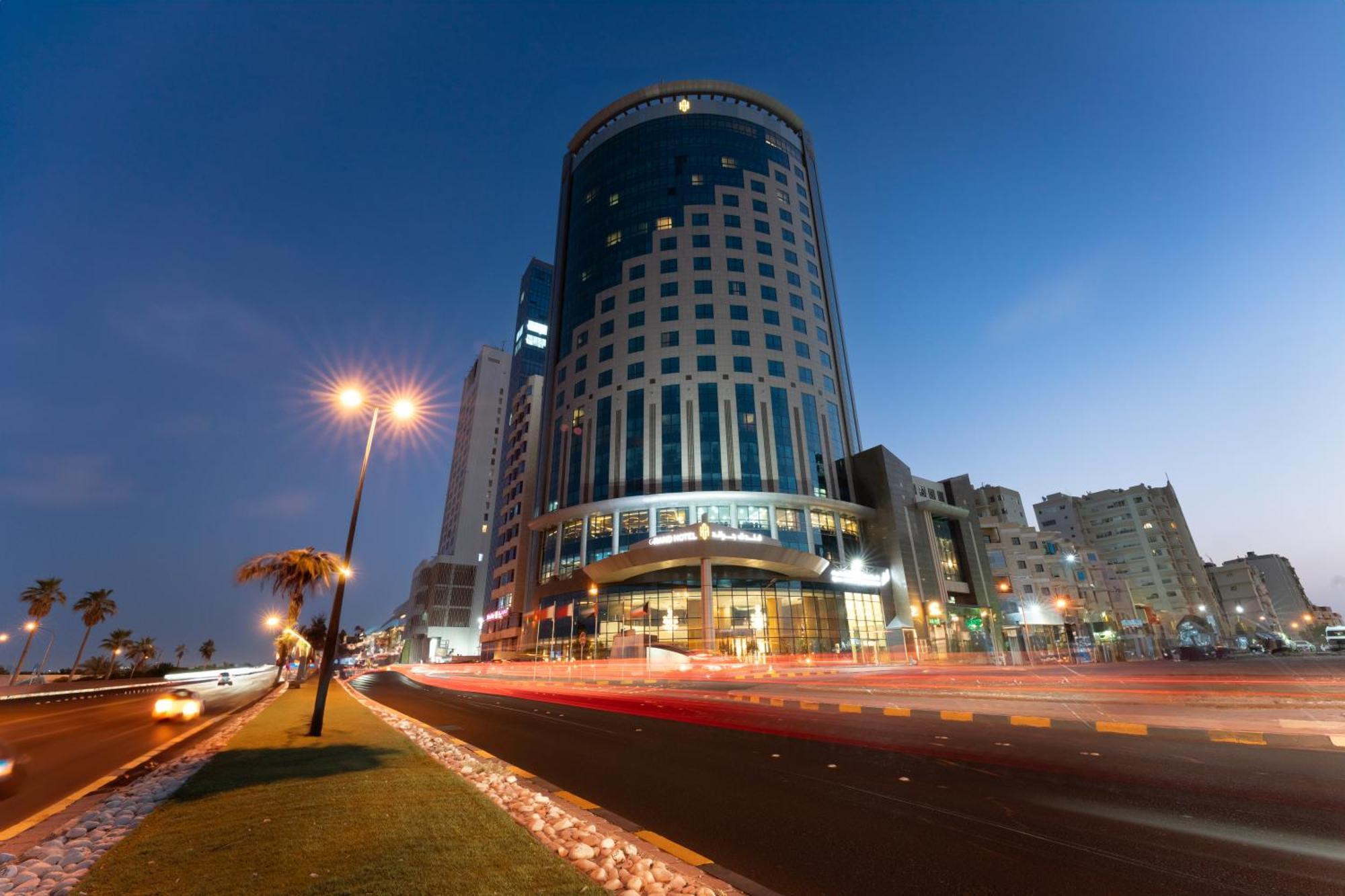 Kuwait Grand Hotel Кувейт Экстерьер фото